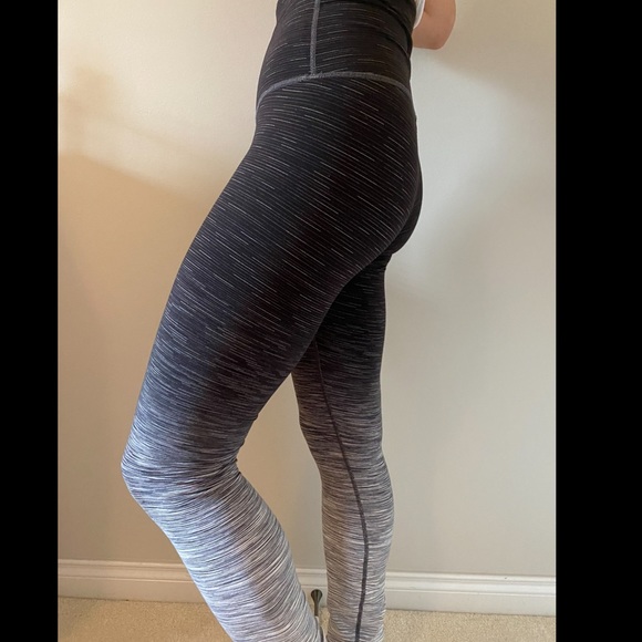 Lululemon High-Rise Wunder Gradient Leggings - Picture 2 of 8